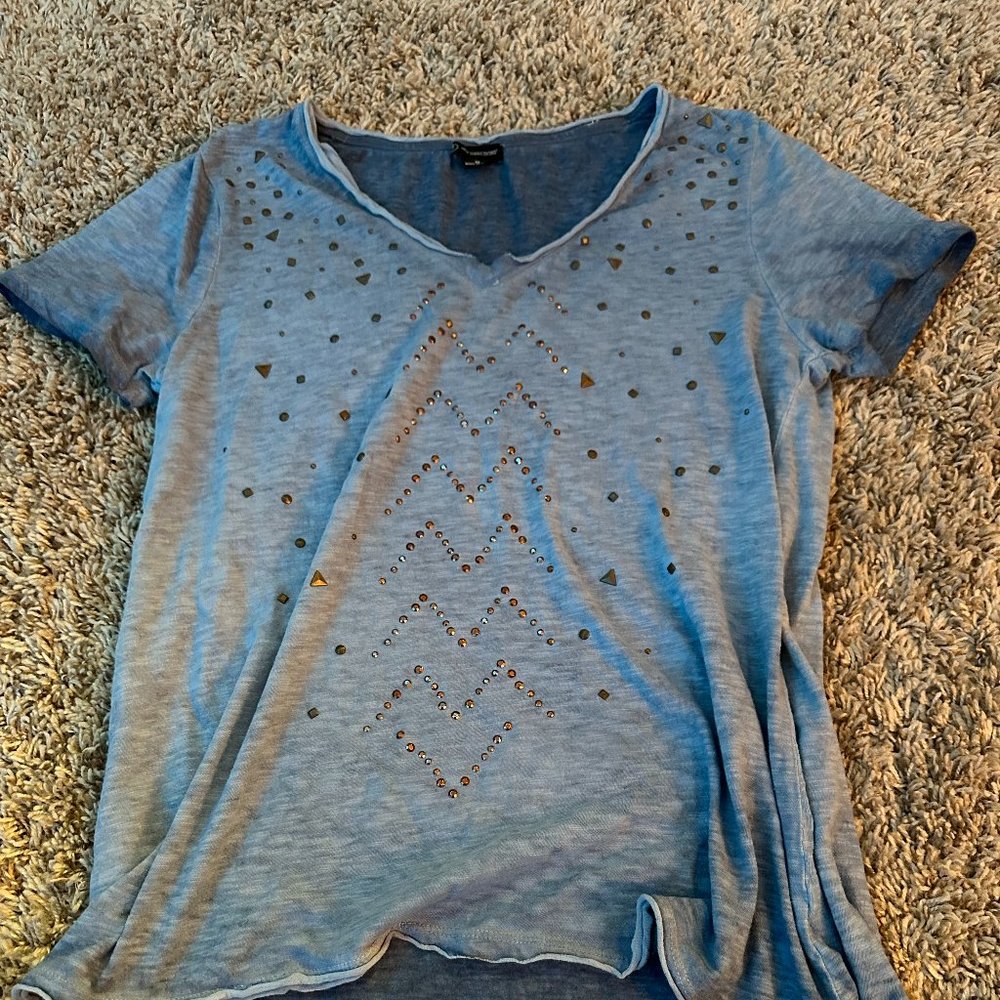 Womens' distressed short sleeve jeweled top